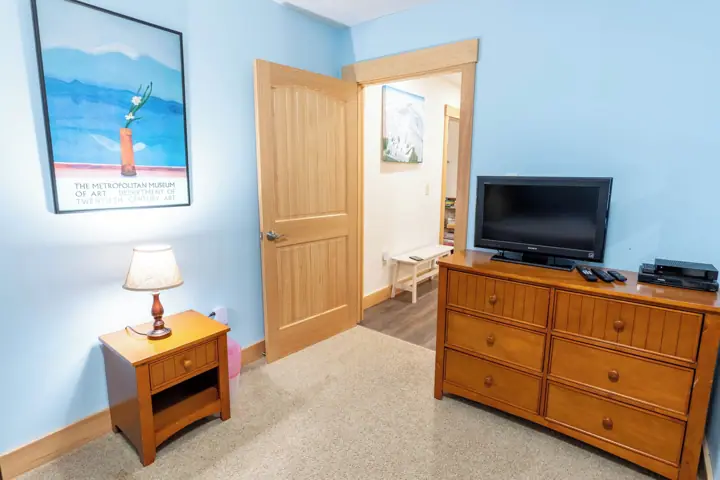 Kids room with DVD and smart TV