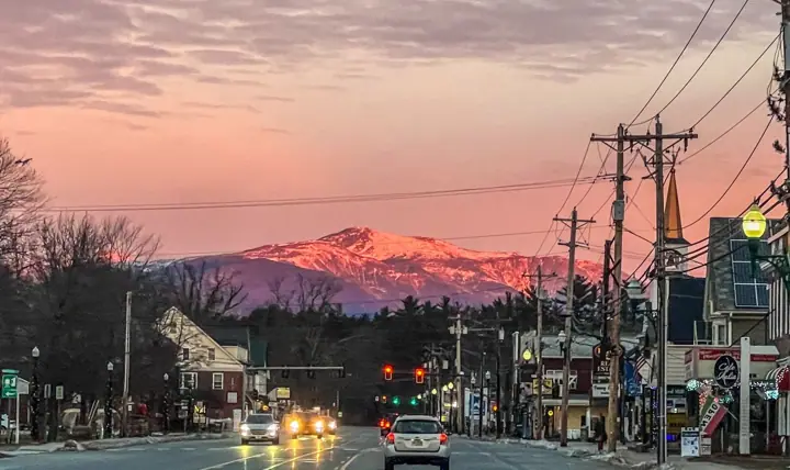 Beautiful down town North Conway Minutes away from home
