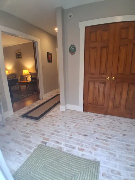 Entrance game room on left