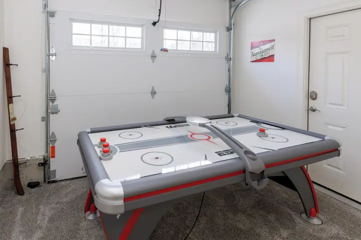 Airhockey and one