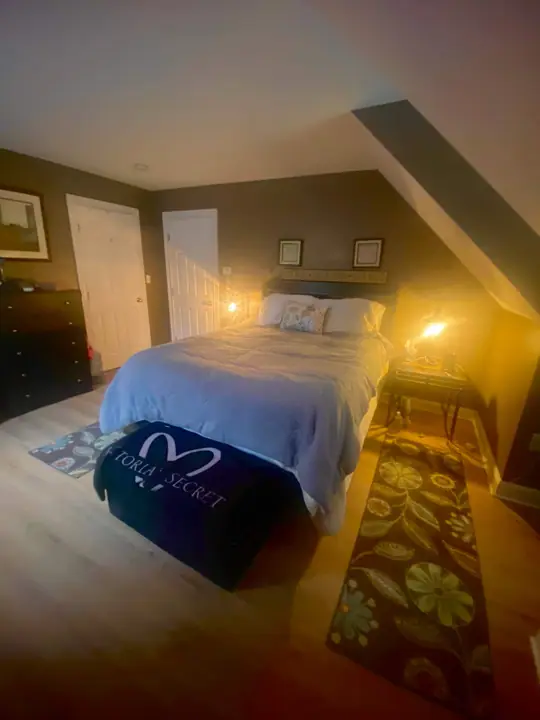 Main suite with private bath and huge walk in closet