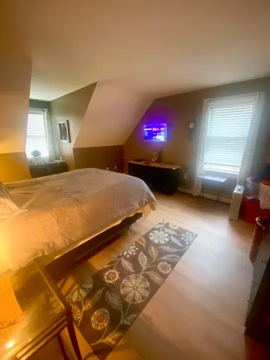 Main suite with streaming TV Roku