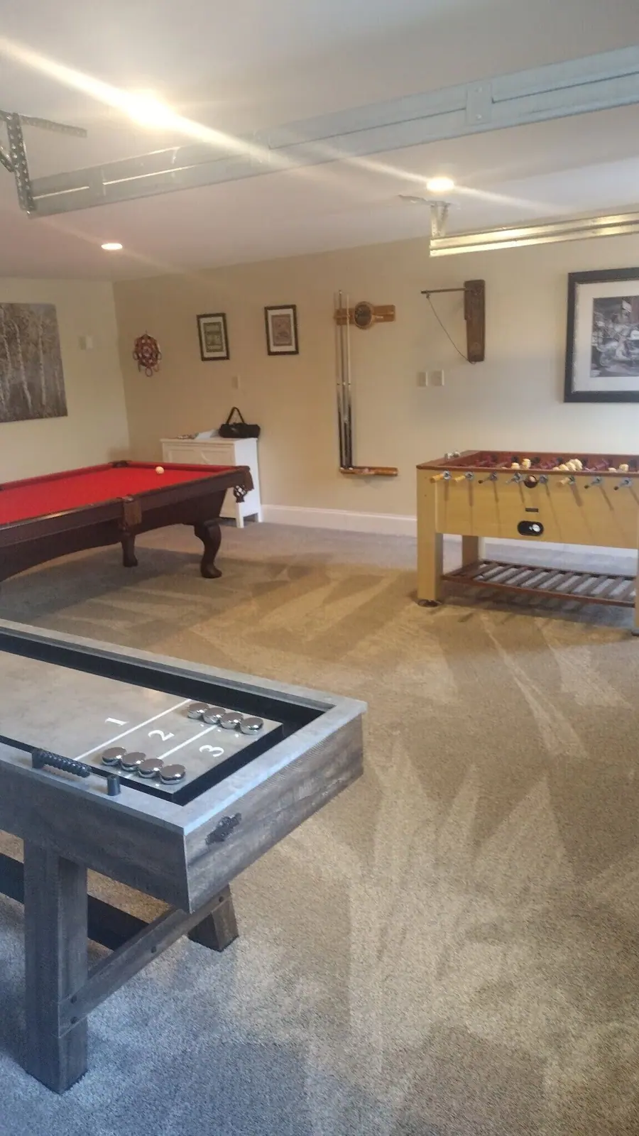 Game room in Garage and heated